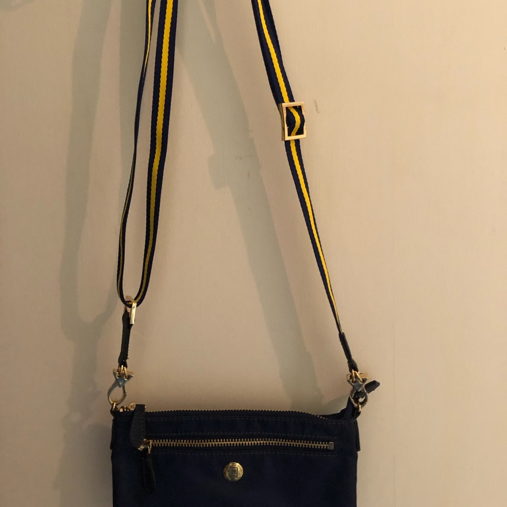 JPK 75 women’s navy blue slim cross body bag - Picture 2 of 7